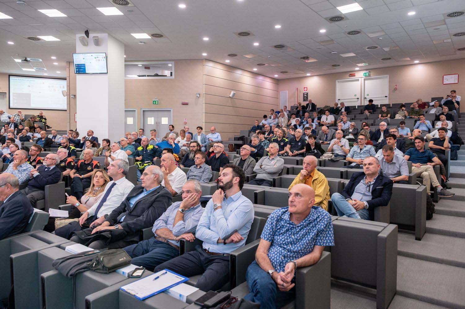 Il convegno “Comunicazioni radio per la sicurezza”